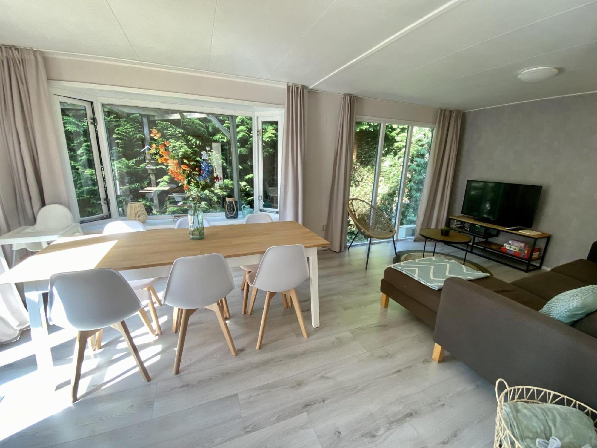 Veluwe Vakanties Chalets With Private Barrel Sauna - With Pool Bar And Restaurant Facilities In The Veluwe National Park Putten Εξωτερικό φωτογραφία