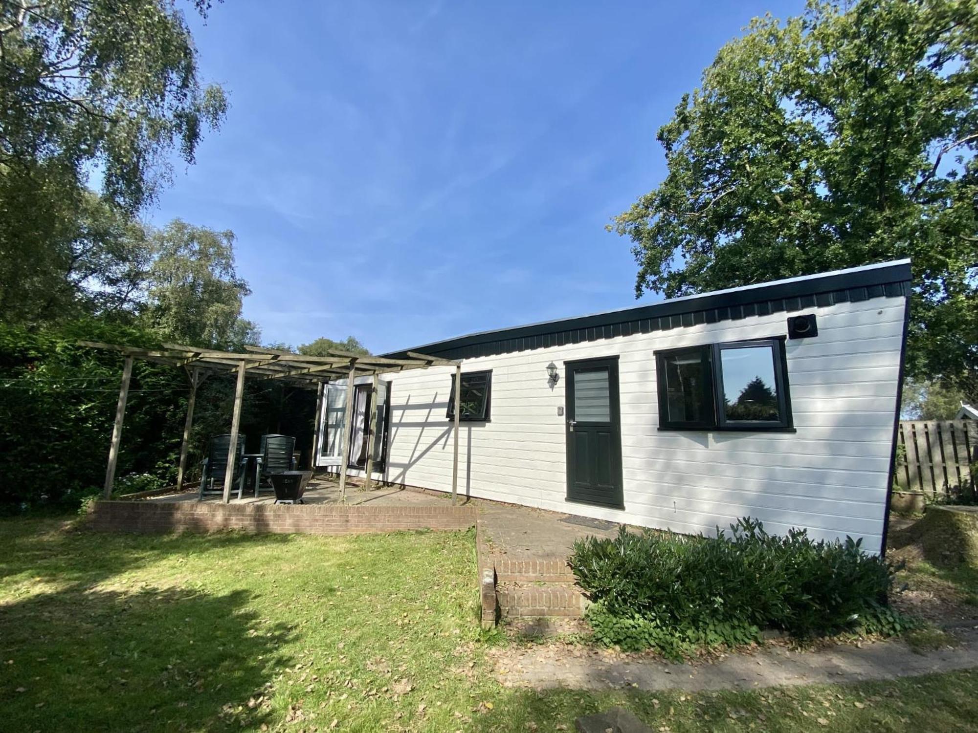 Veluwe Vakanties Chalets With Private Barrel Sauna - With Pool Bar And Restaurant Facilities In The Veluwe National Park Putten Εξωτερικό φωτογραφία