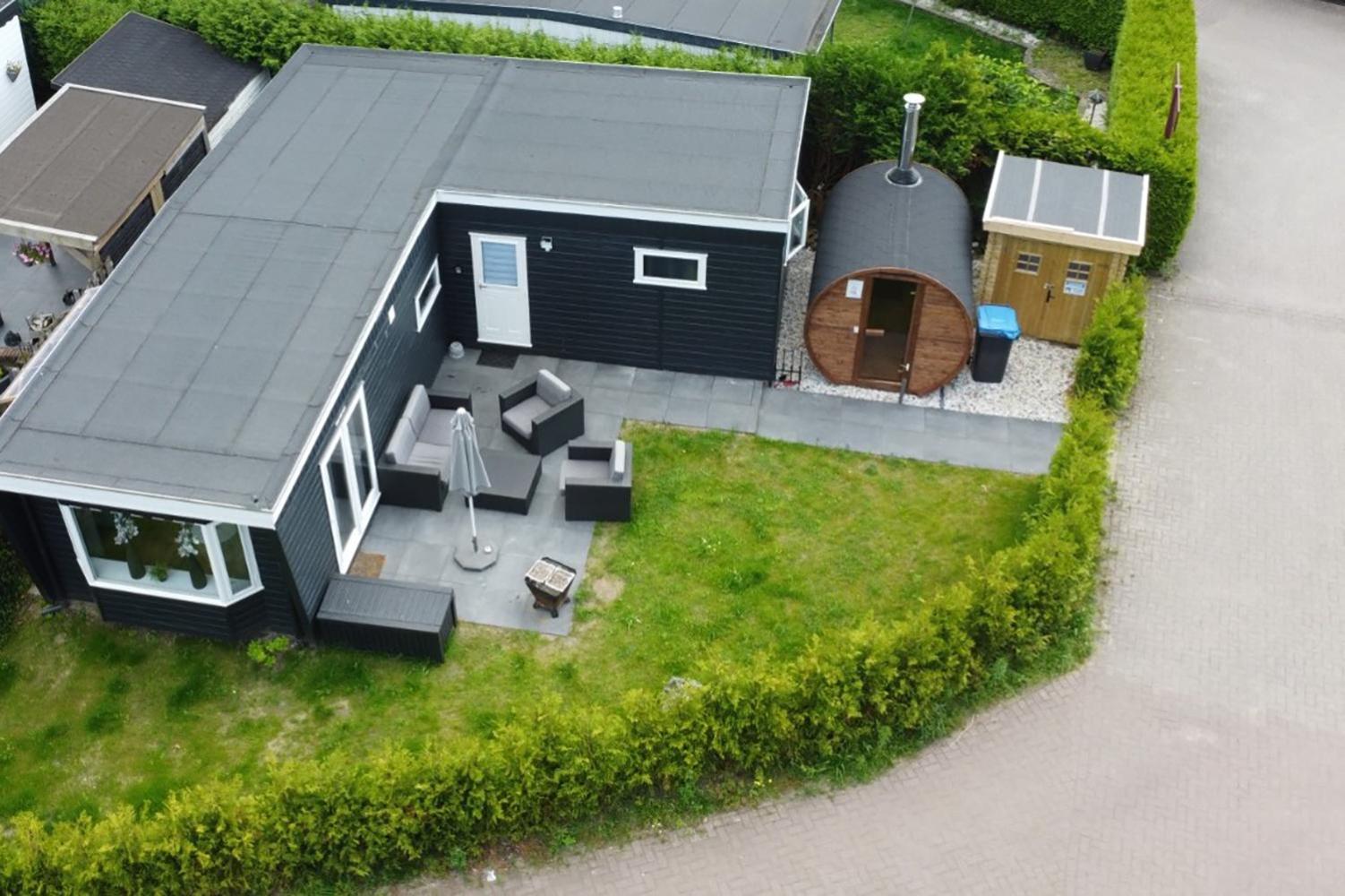 Veluwe Vakanties Chalets With Private Barrel Sauna - With Pool Bar And Restaurant Facilities In The Veluwe National Park Putten Εξωτερικό φωτογραφία